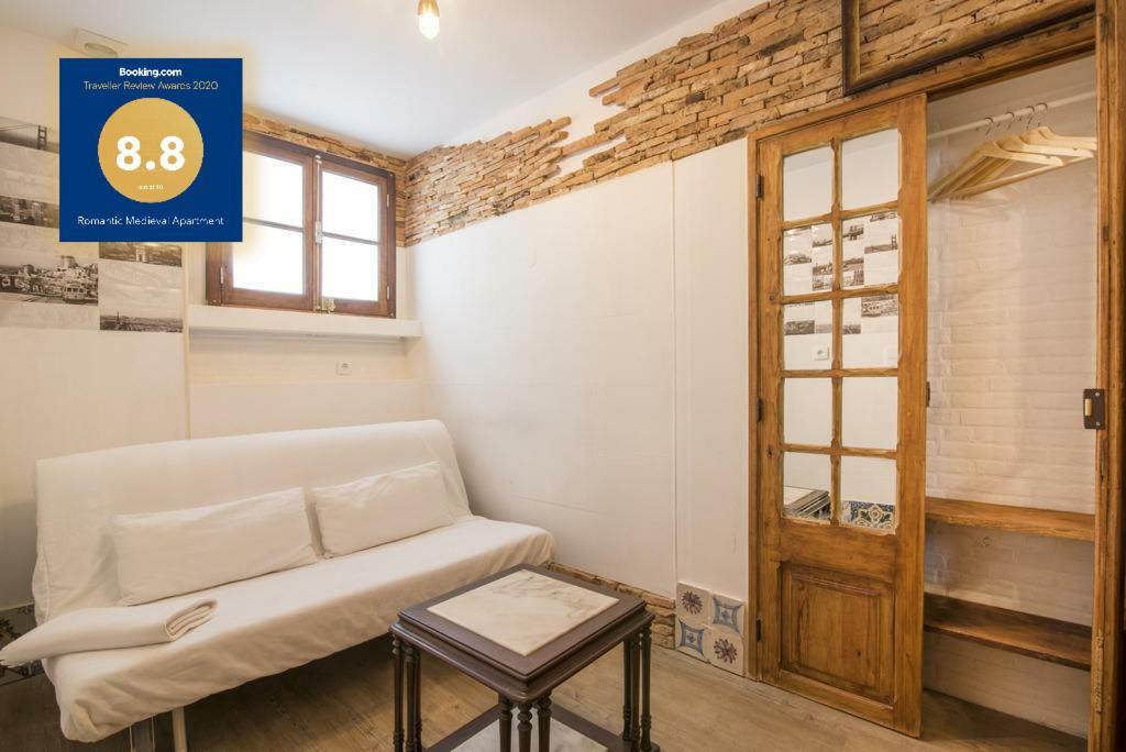 Romantic Medieval Apartment Лиссабон Экстерьер фото