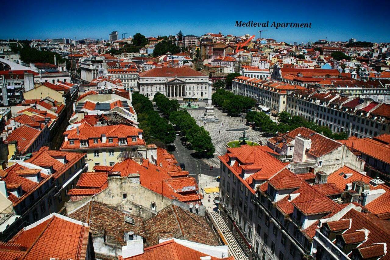 Romantic Medieval Apartment Лиссабон Экстерьер фото